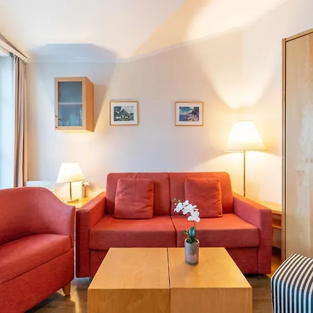 Geschmackvoll Eingerichtete Mit Grossem Balkon In 아파트 Sellin (Rugen)